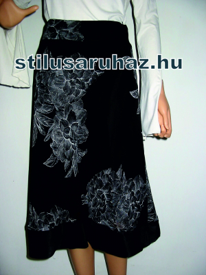 Térdet takaró szoknyák