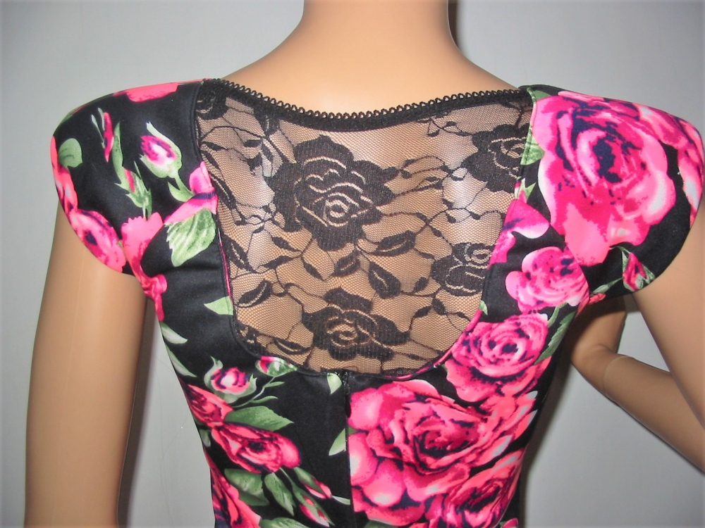 AX Paris ujjatlan ruha