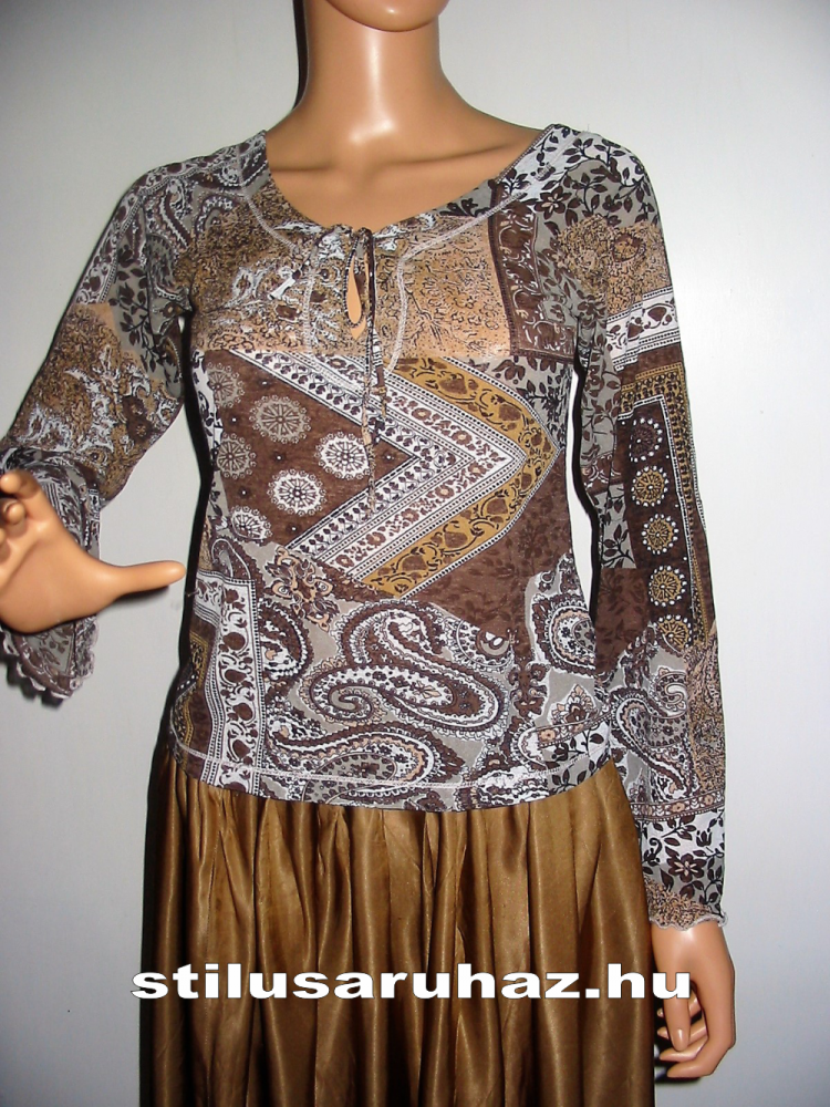 Madonnakivágású blúz