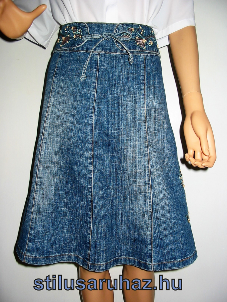 Farmerszoknya Outfit