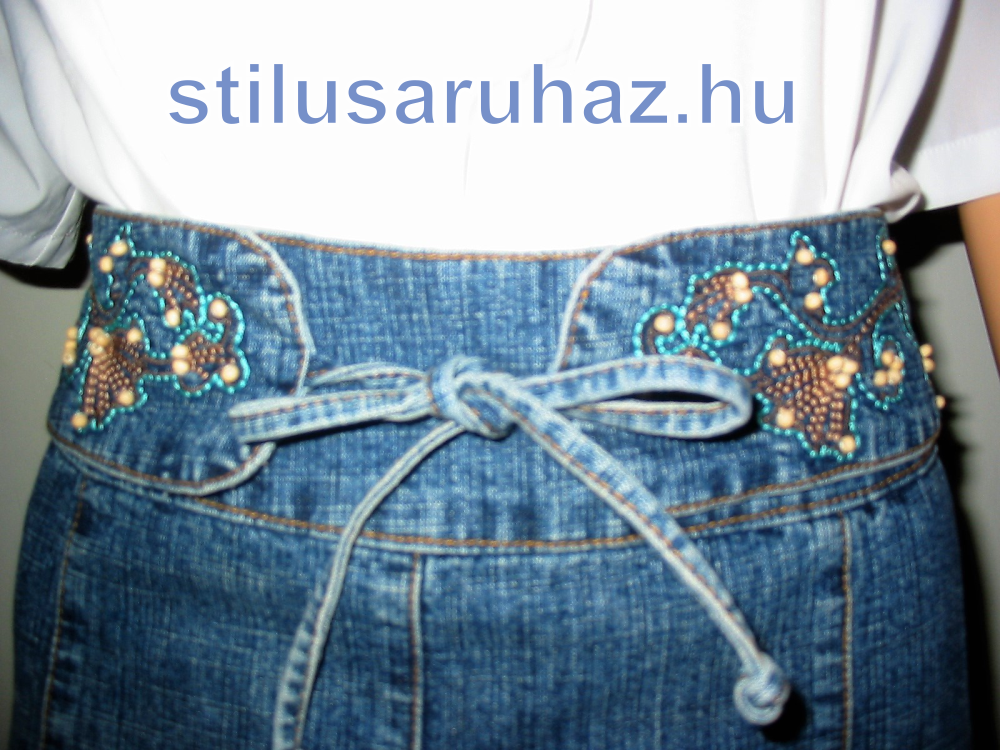 Farmerszoknya Outfit