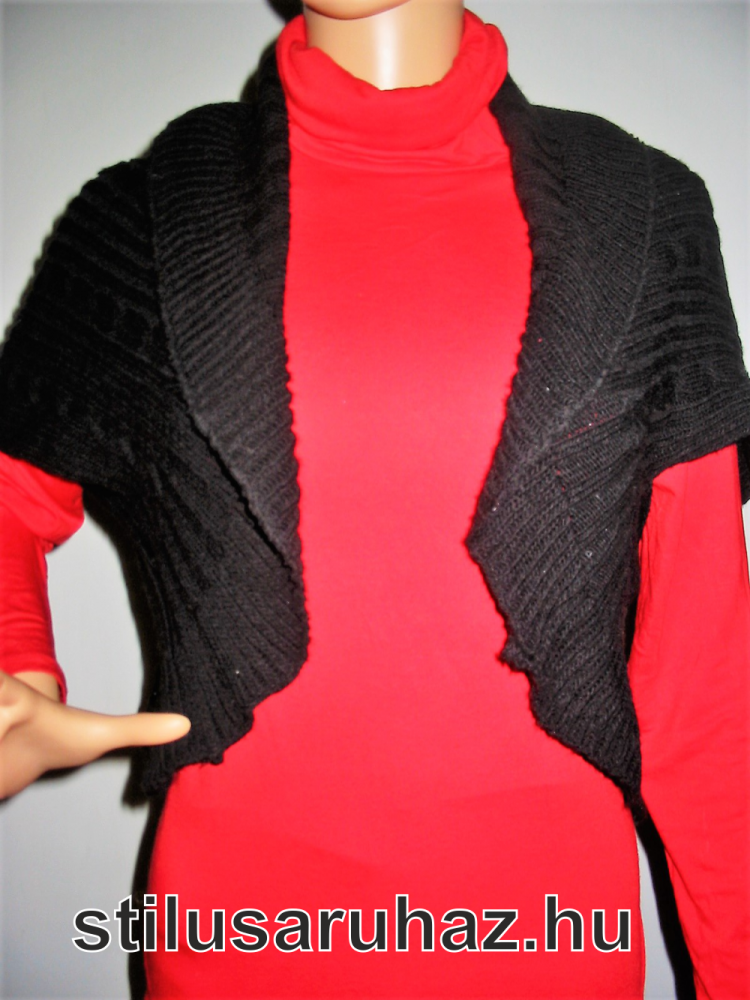 Fekete kötött boleró