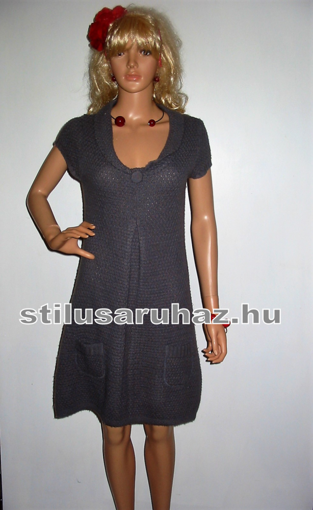 Rövid ujjú kötött ruha