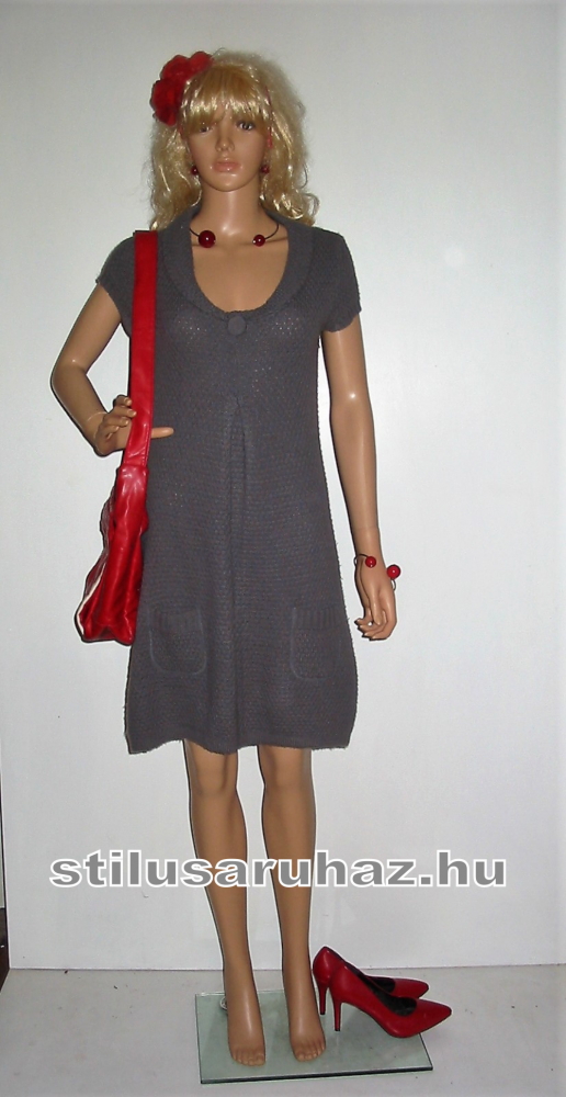 Rövid ujjú kötött ruha