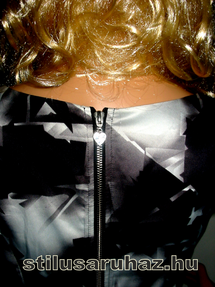 Lipsy London rövid ujjú ruha