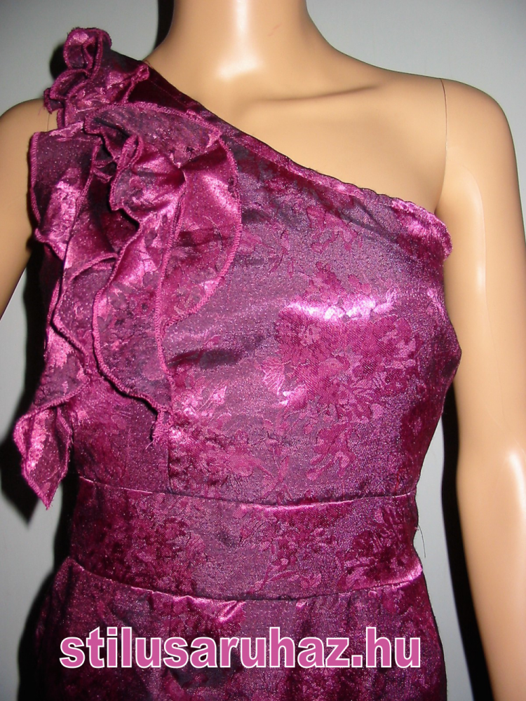 Boohoo félvállas ruha