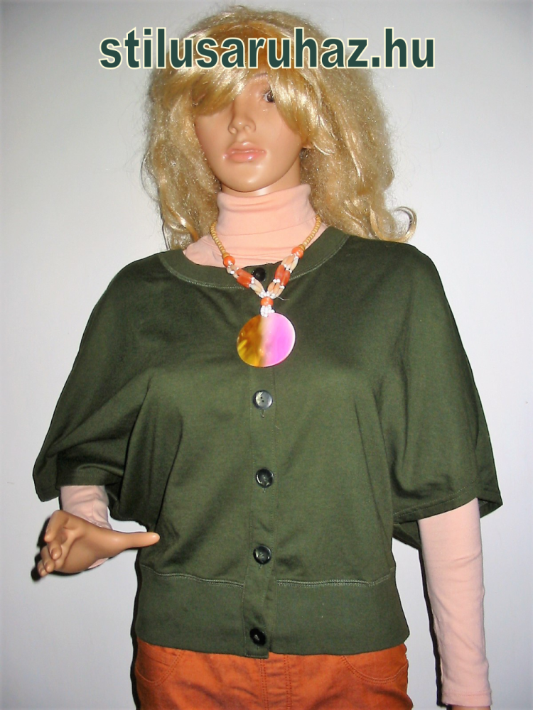 Bő vonalú rövid ujjú felső